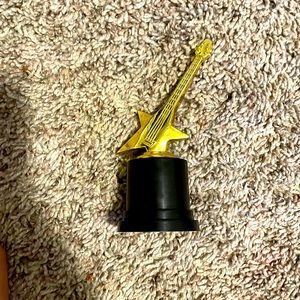 Guitar trophy